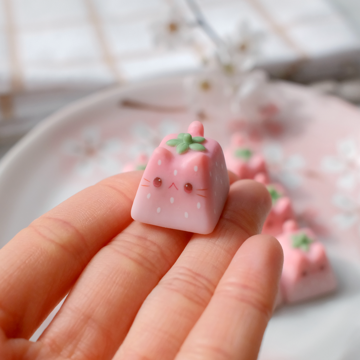 Kitty Keycaps - Strawberry
