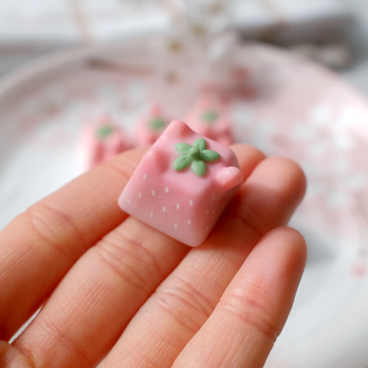 Kitty Keycaps - Strawberry