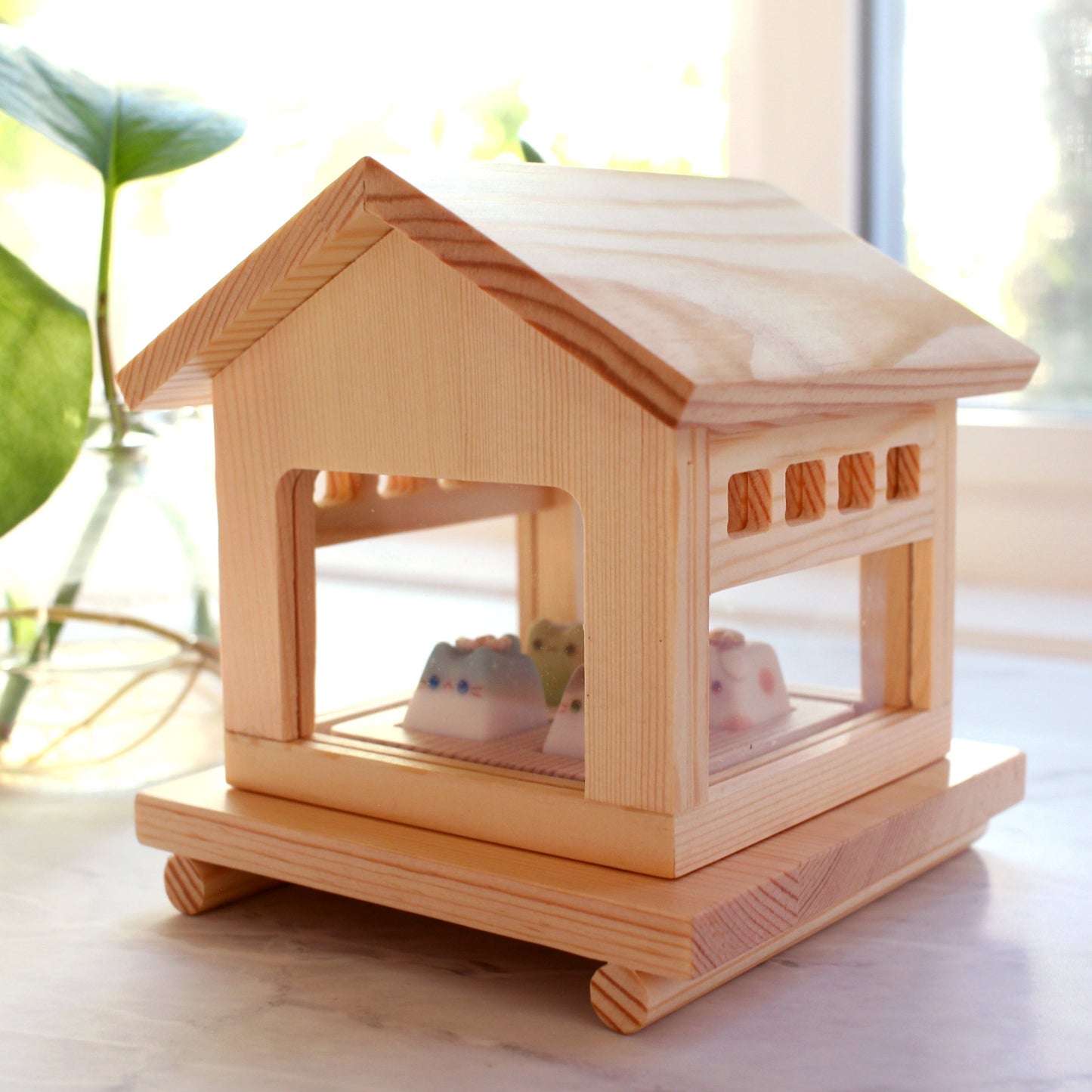 Chashitsu Wooden Display for Keycaps & Small Figurines