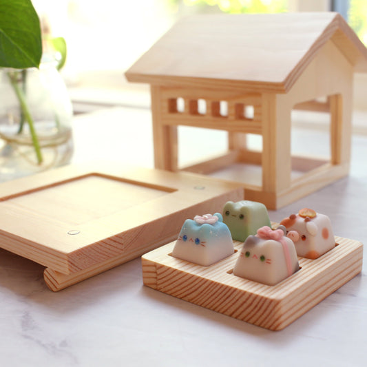 Chashitsu Wooden Display for Keycaps & Small Figurines