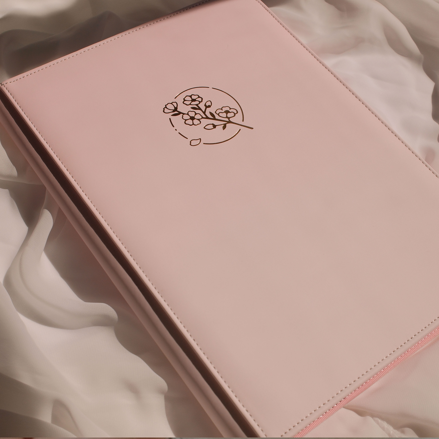 Sakura 9-Pocket Card Binder