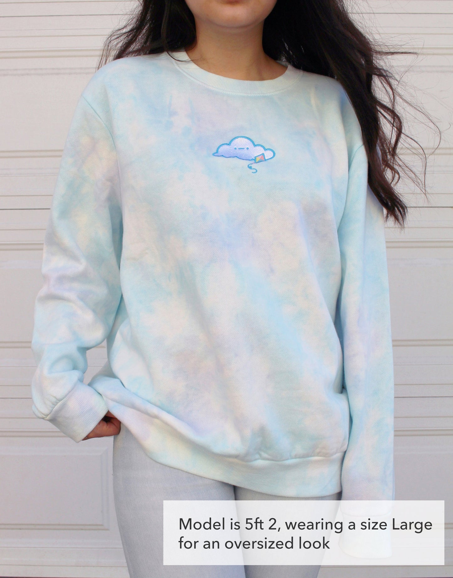 Chill Cloud Tie Dye Women's Sweatshirt