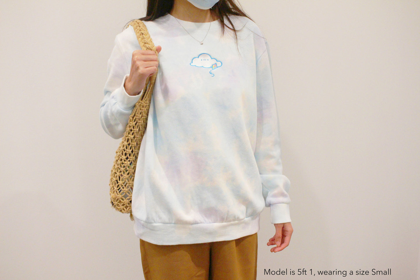 Chill Cloud Tie Dye Women's Sweatshirt